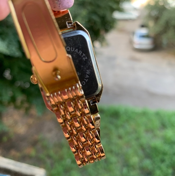 Women's Stainless Steel Square Quartz Watch - Picture 4 of 4